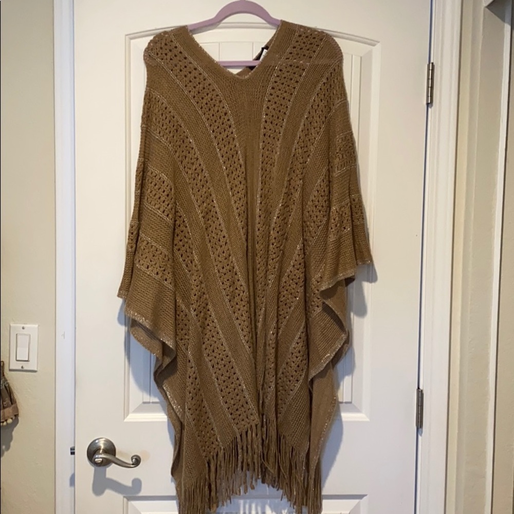 BCBG Maxazria Cape/Poncho